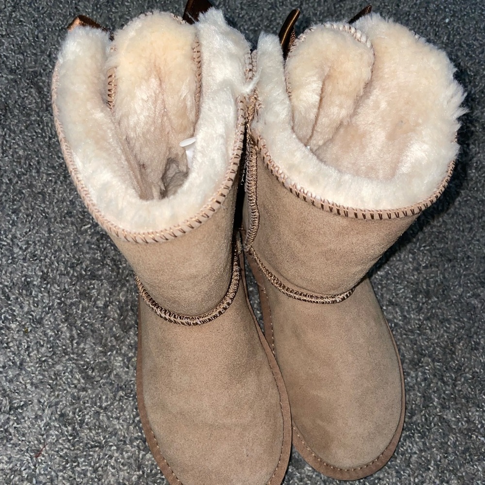 Women’s Fur Boots